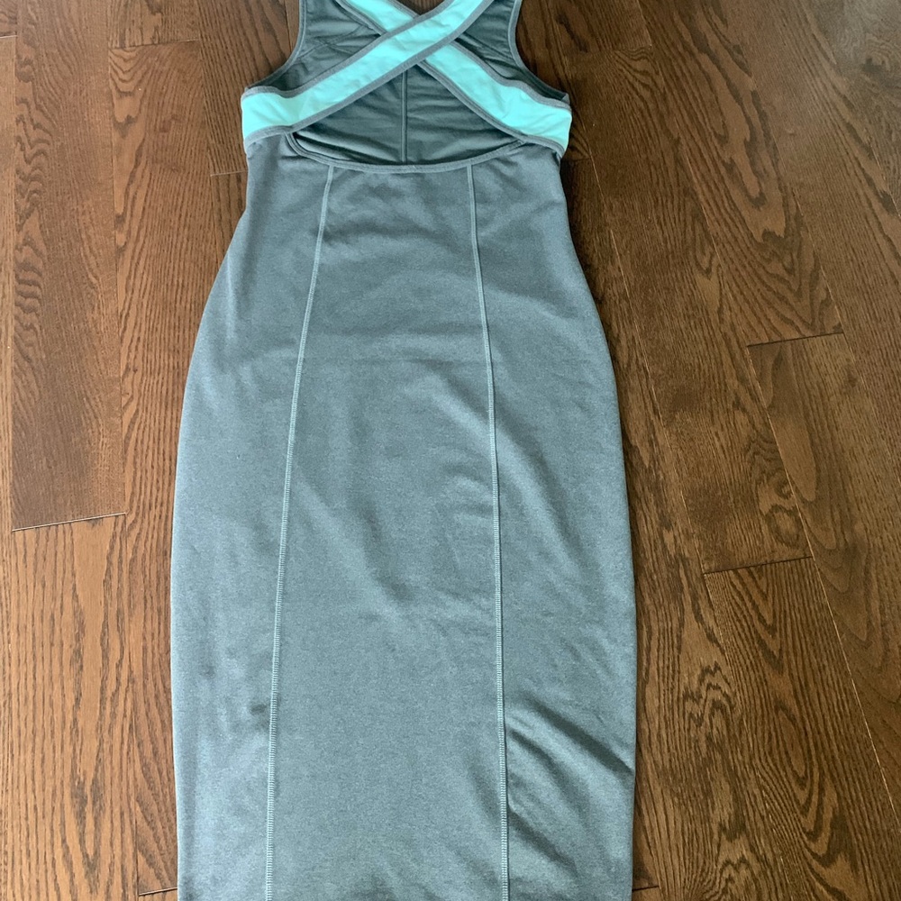 Lululemon sport dress size S